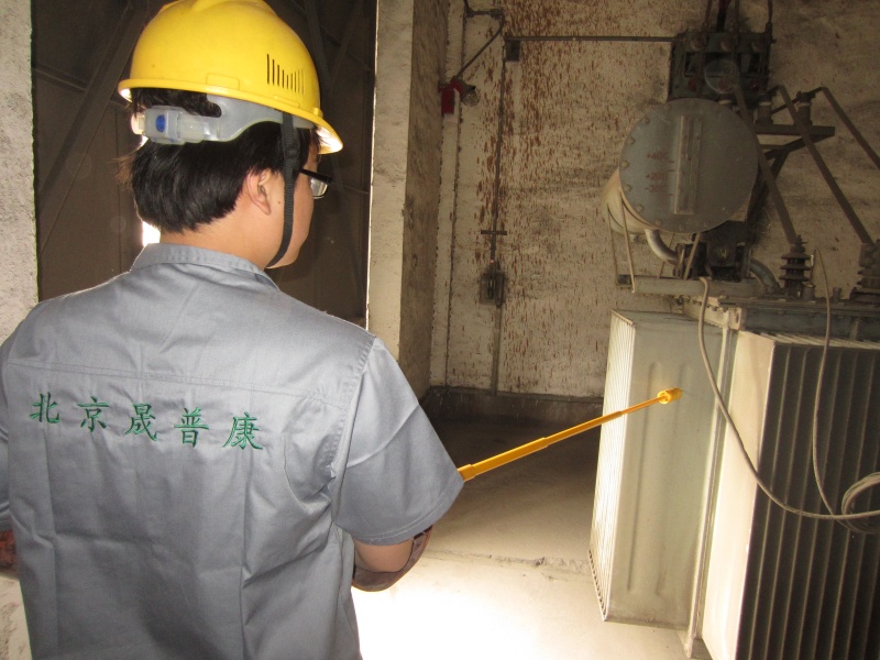 河北鋼鐵廠配電柜，變壓器帶電清洗